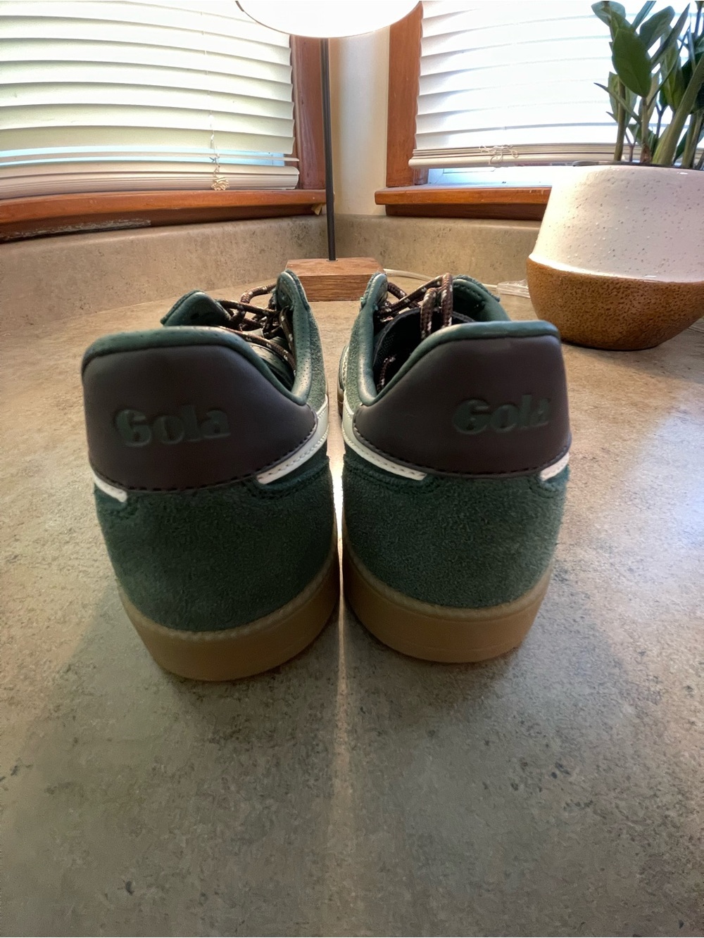 Gola Women’s Viper Evereve Exclusive Suede Sneaker US 8 - Picture 3 of 6
